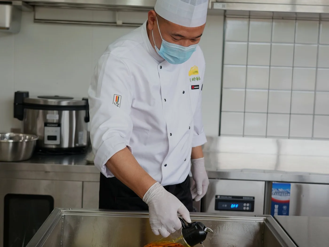 岭香来中央厨房